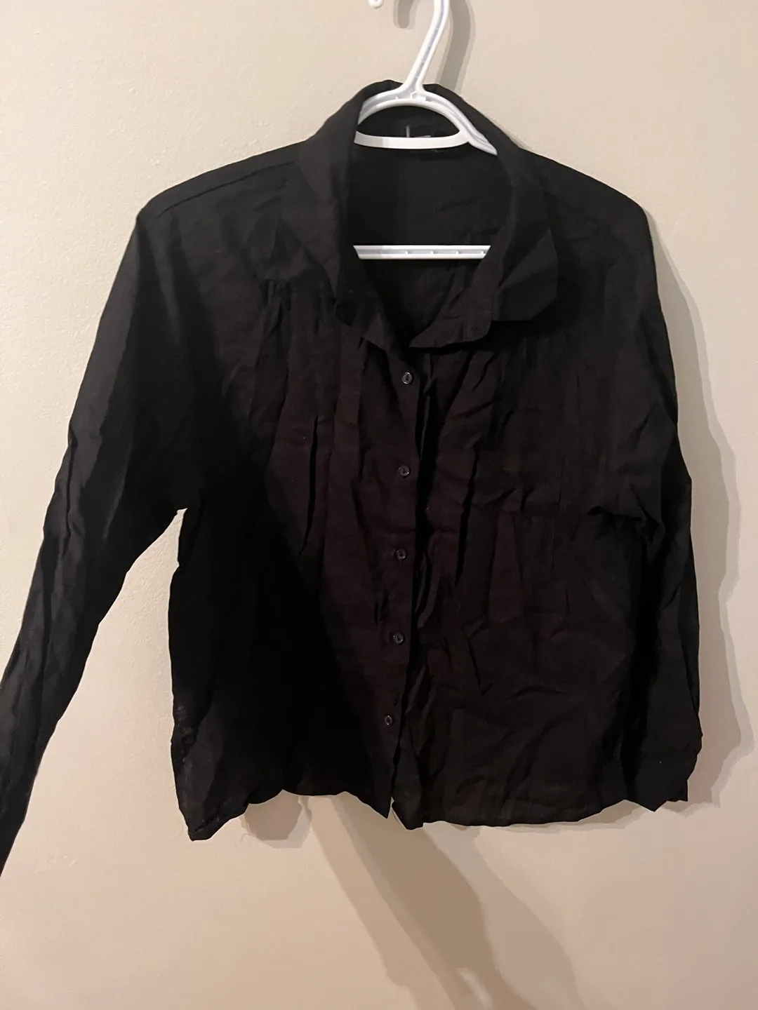 2 Button-up shirts thumbnail