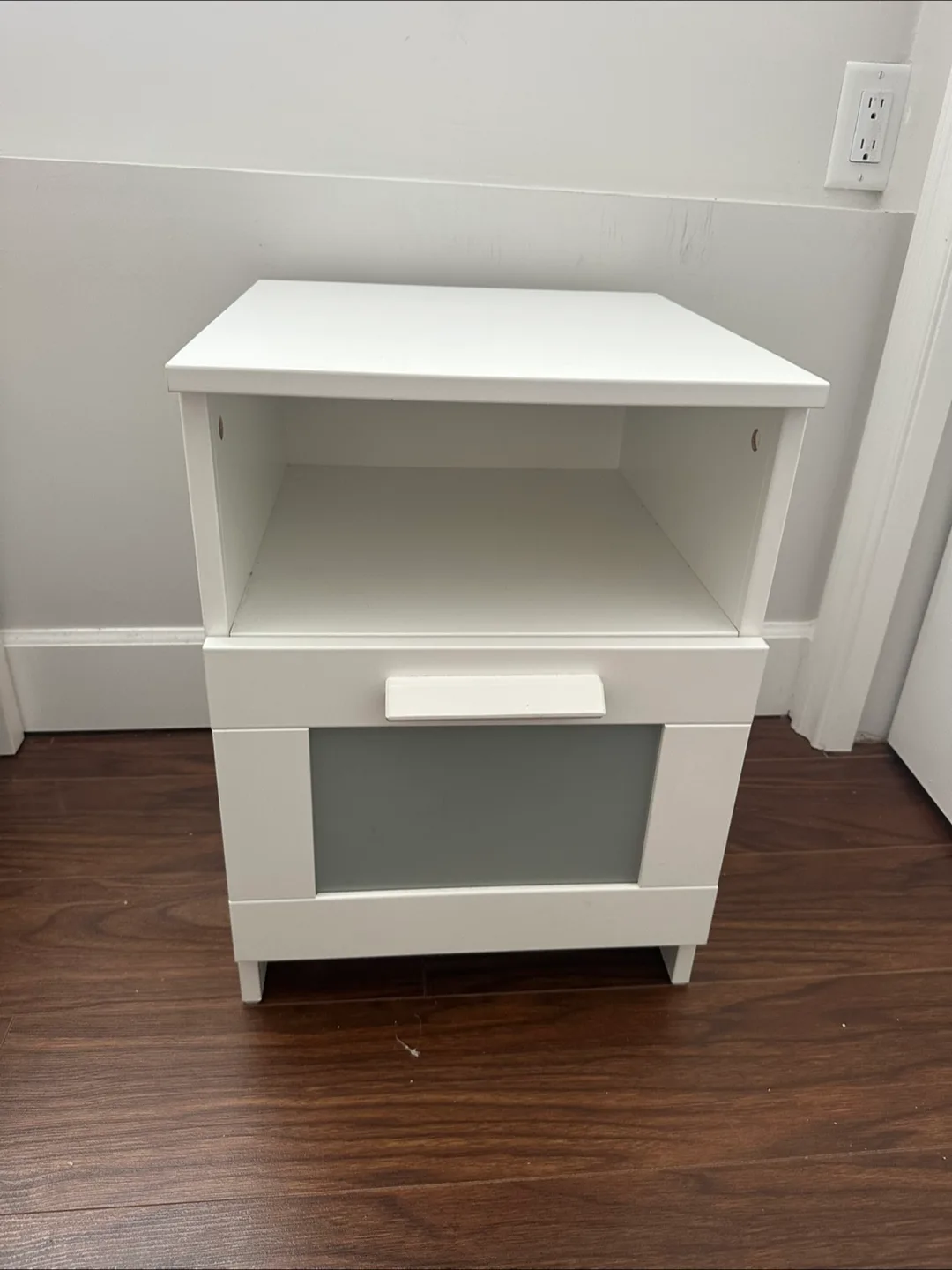 Ikea nightstand thumbnail