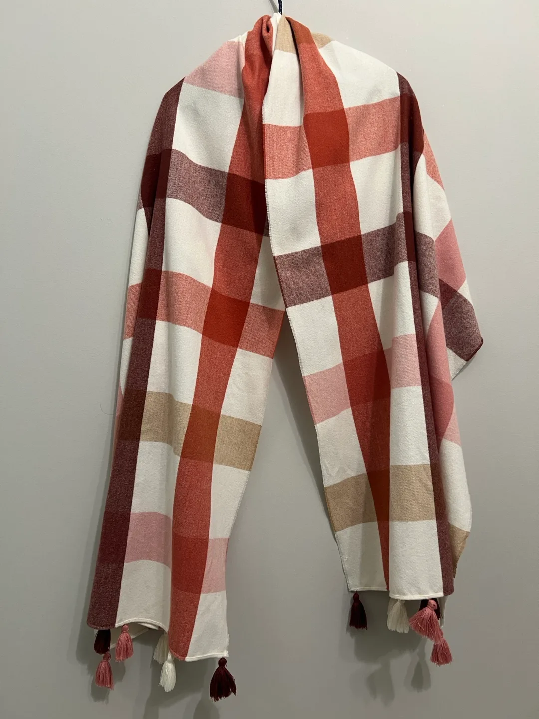 Plaid Scarf with Tassels image indicator(3)