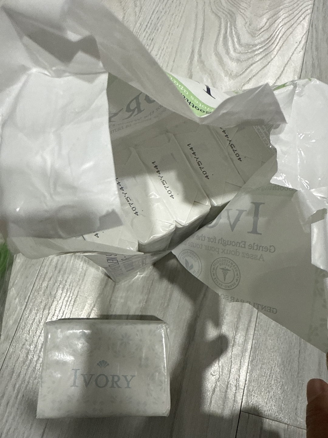 Clothes Pins and Ivory Soap x 6 - photo 2