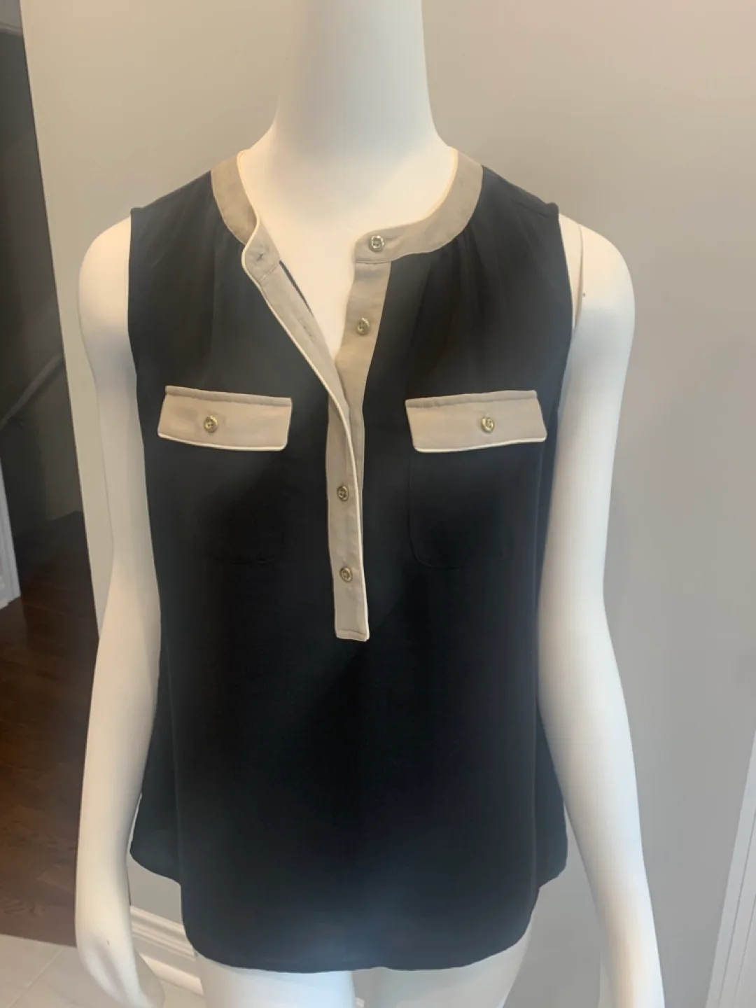 Banana Republic Sleeveless Blouse thumbnail