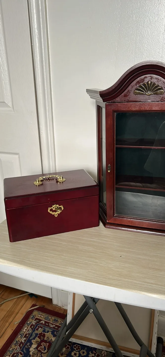 Jewelry Box and Display Cabinet Set thumbnail