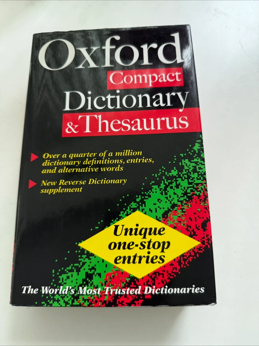 Oxford Compact Dictionary & Thesaurus thumbnail