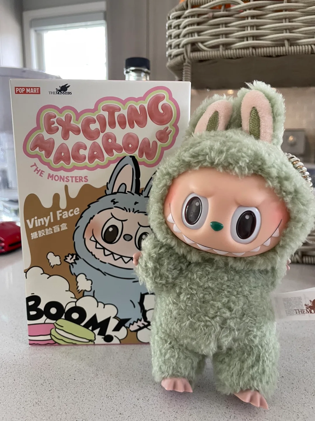 Labubu - Green Grape Exciting Macaron BNIB - Pop Mart Pop Now thumbnail