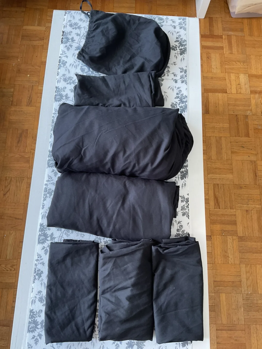 Pink Bedding Set thumbnail
