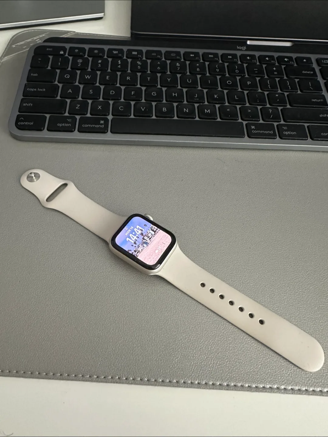 Apple Watch SE 2 40mm thumbnail