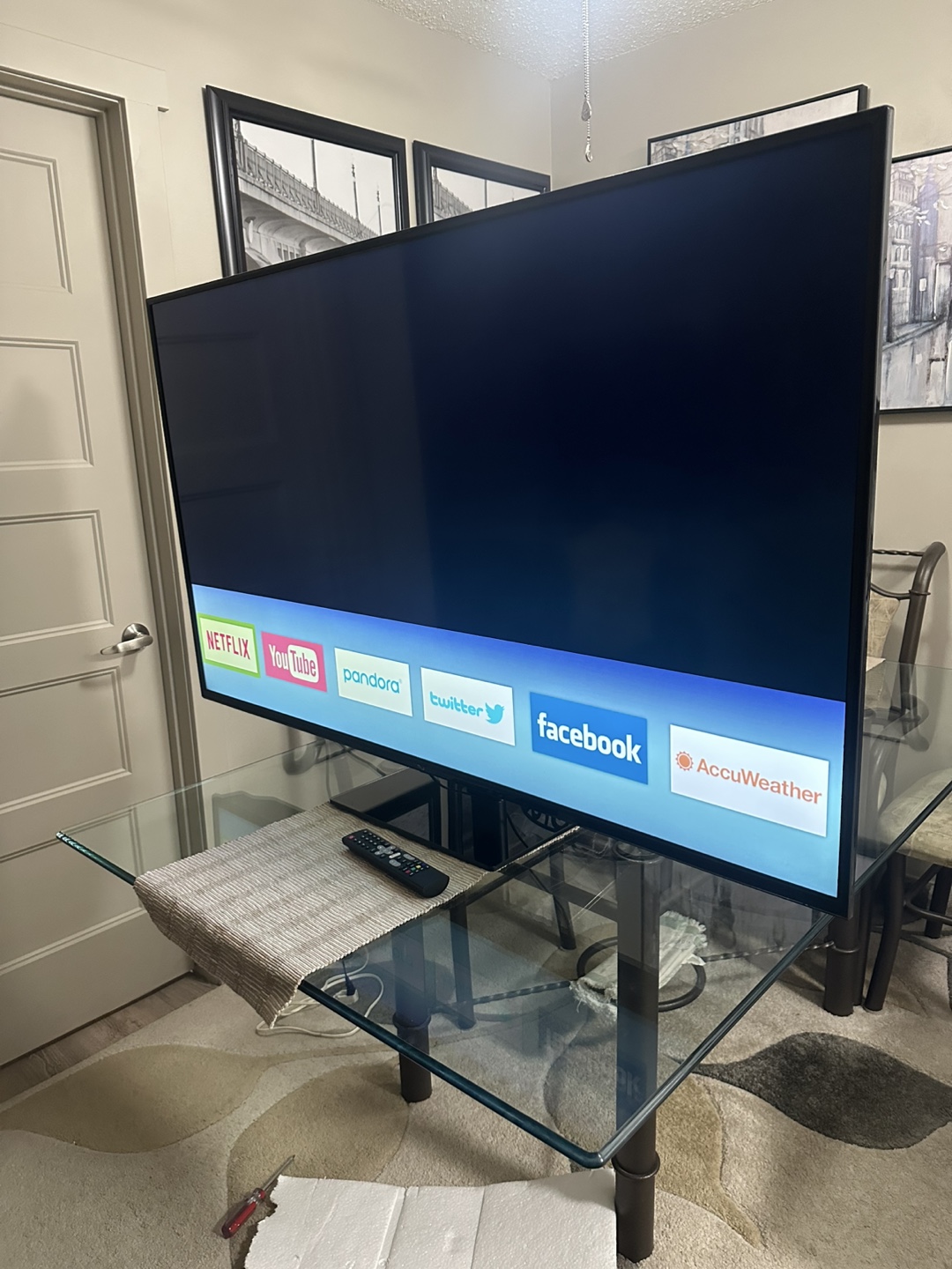 60” RCA Smart TV in excellent condition. - photo 2