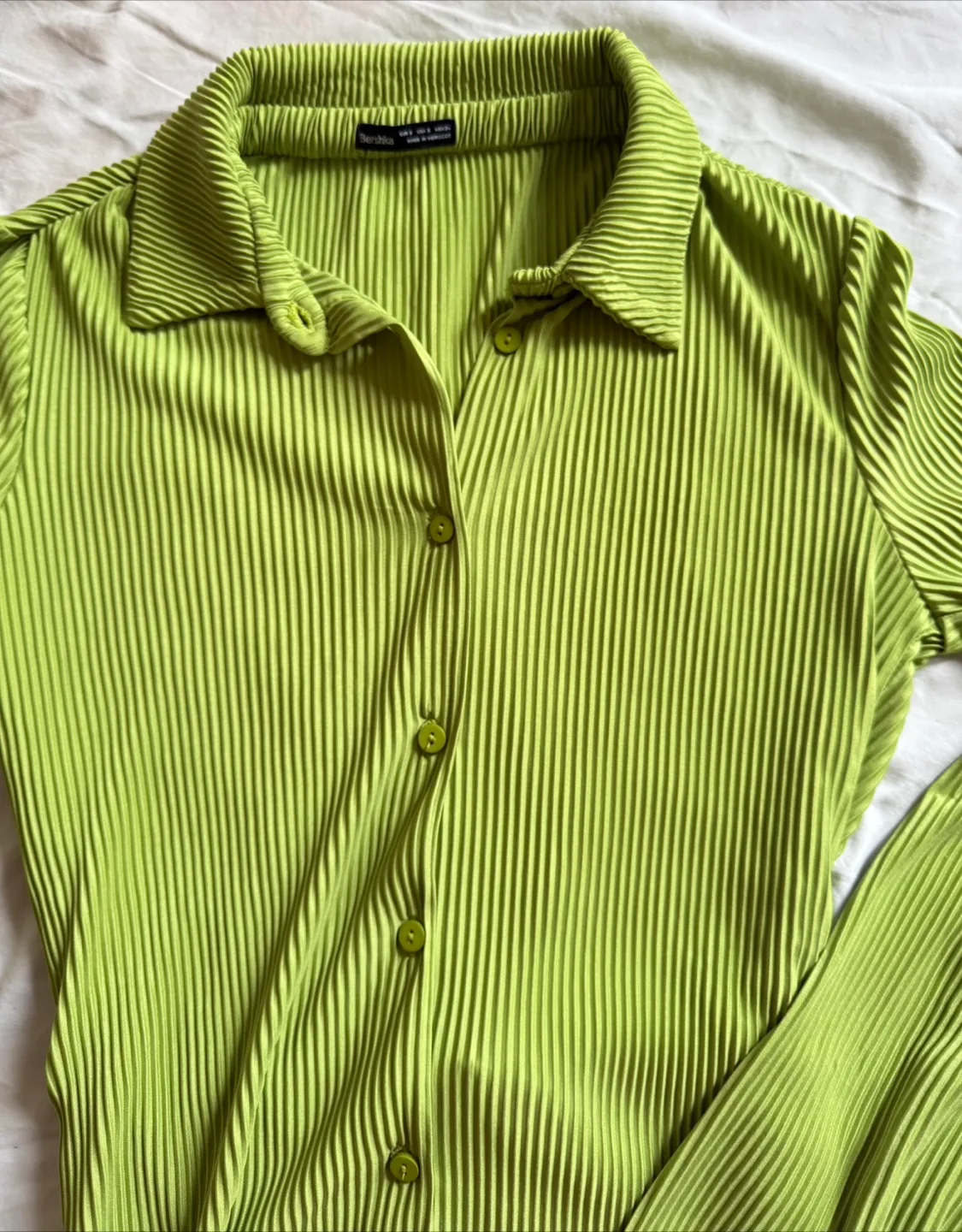 Lime Green Dress image indicator(6)