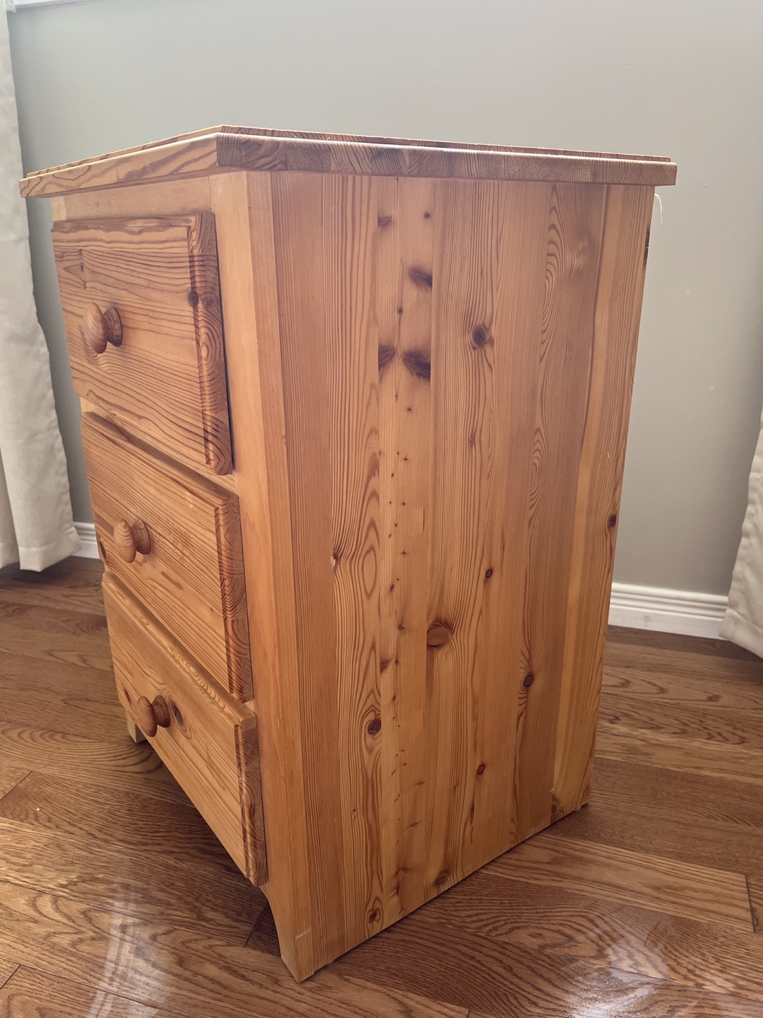Wooden side table with 3 Drawers - photo 3