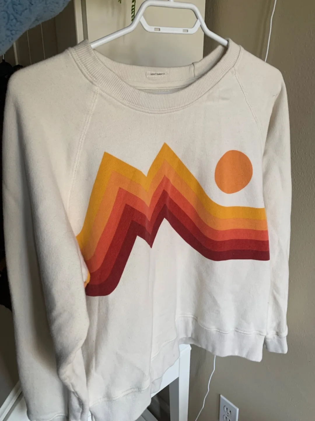 Cream Sweatshirt thumbnail