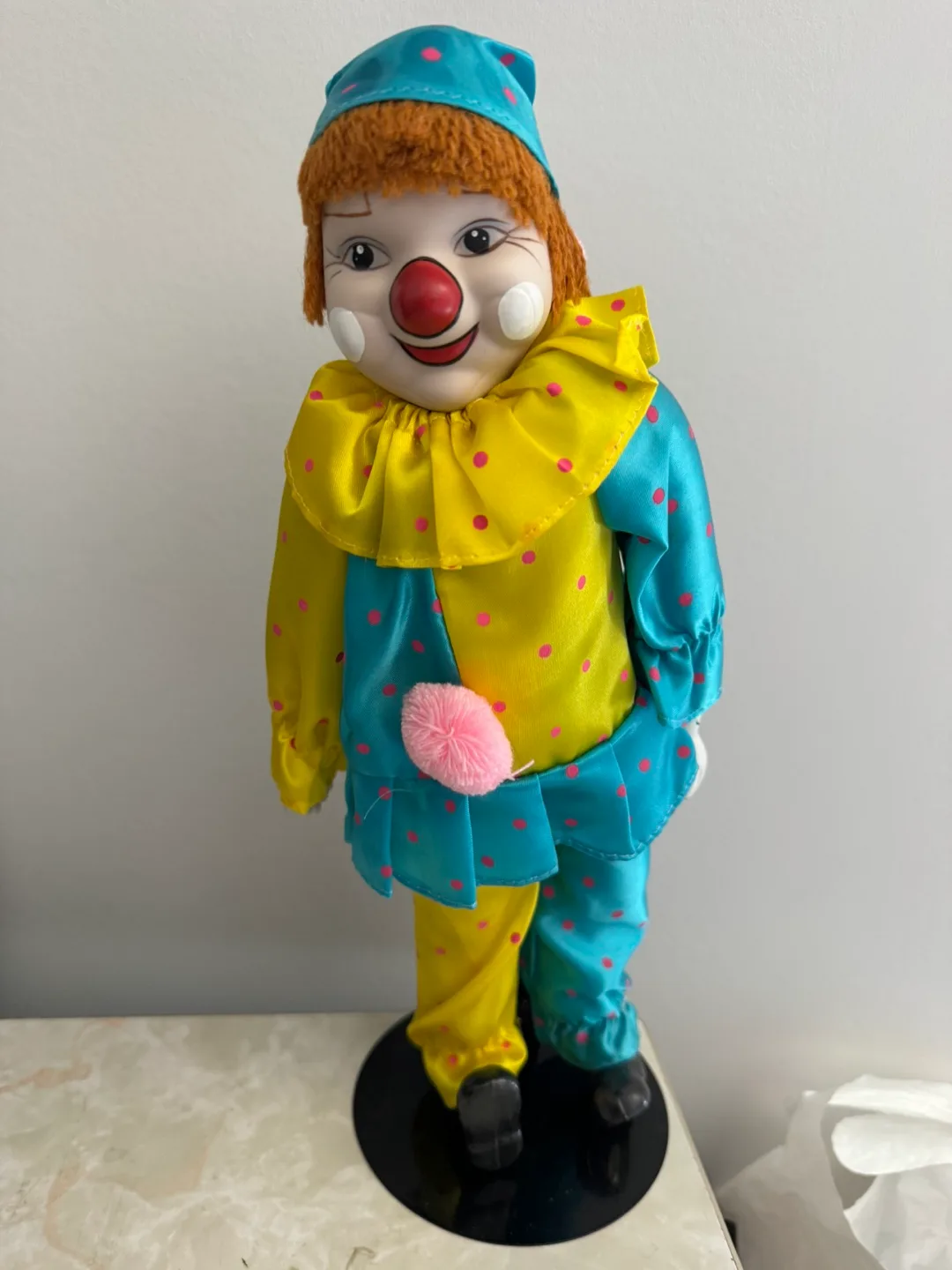 💚🥕Vintage Porcelain Clown Doll thumbnail