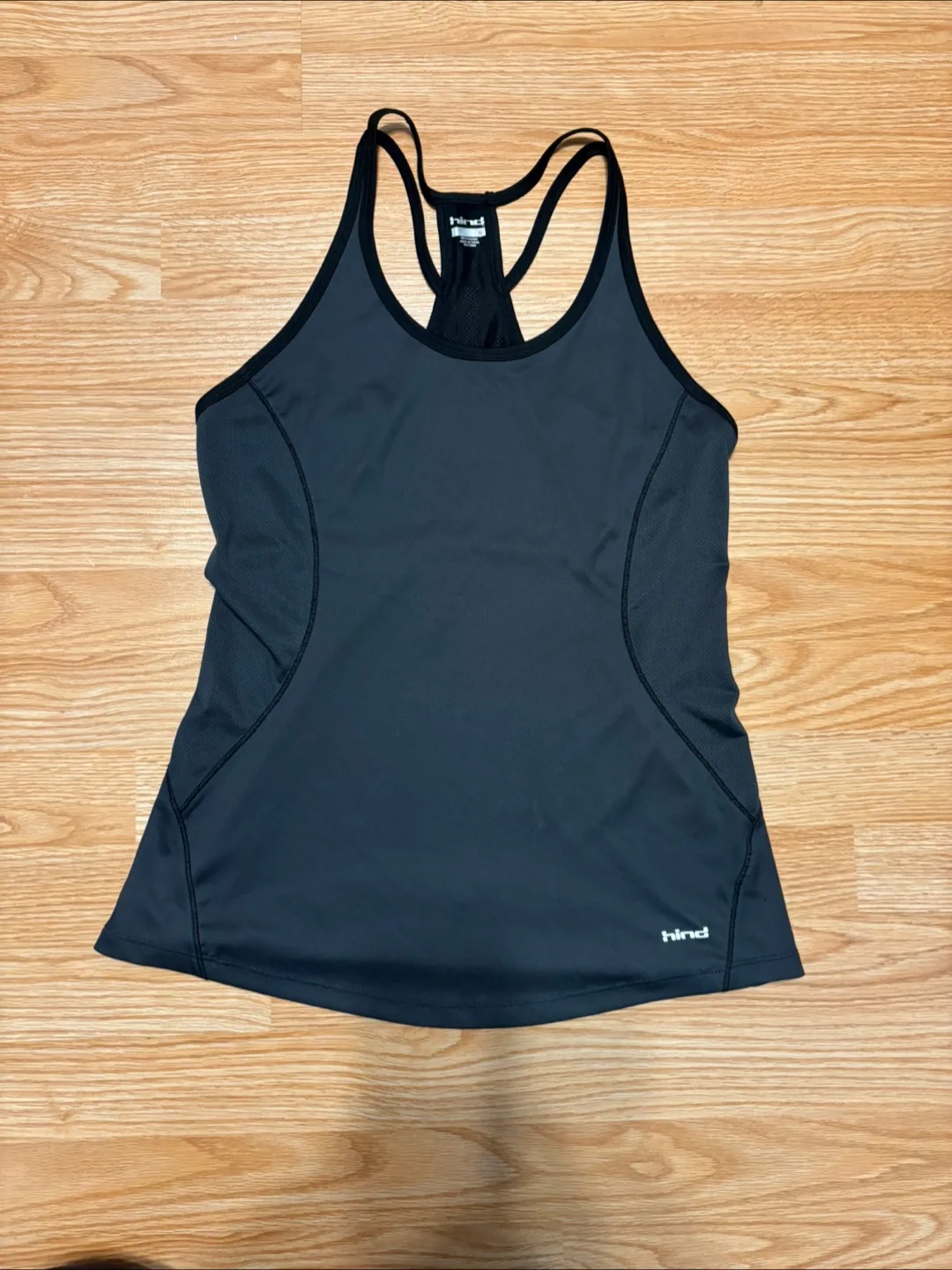 Women’s Athletic Top Size Small thumbnail