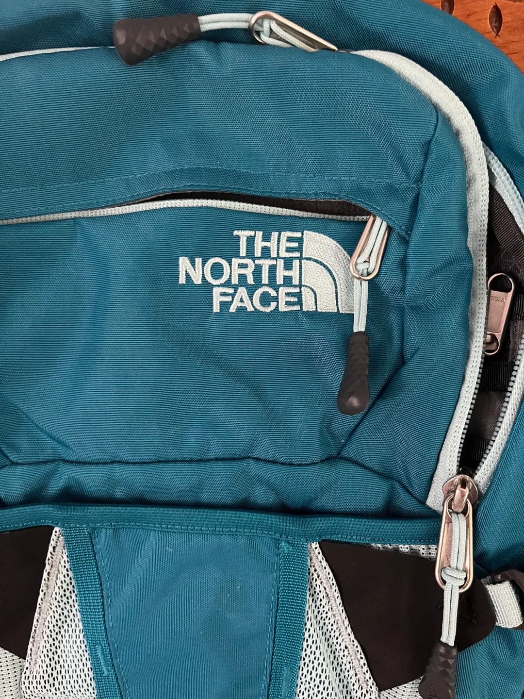 The North Face Recon Backpack image indicator(2)