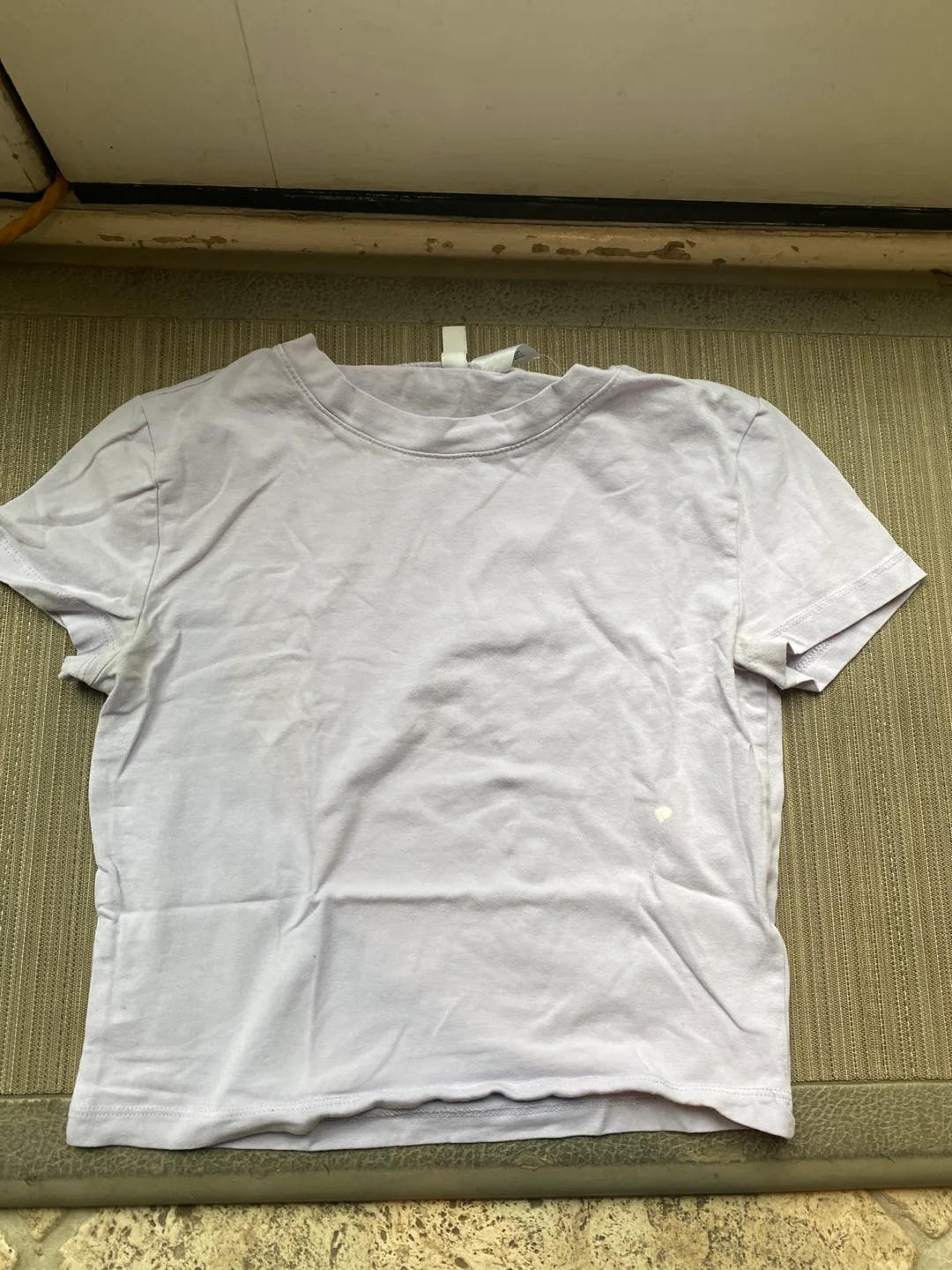 H&M T-Shirt thumbnail