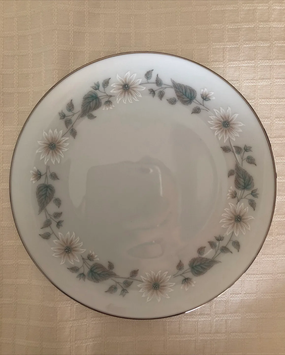 TWO NEW NORITAKE WELLESLEY SIX INCH PLATES MID CENTURY MODERN image indicator(3)