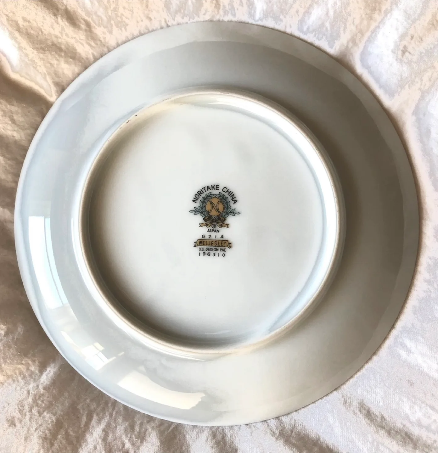 TWO NEW NORITAKE WELLESLEY SIX INCH PLATES MID CENTURY MODERN image indicator(4)