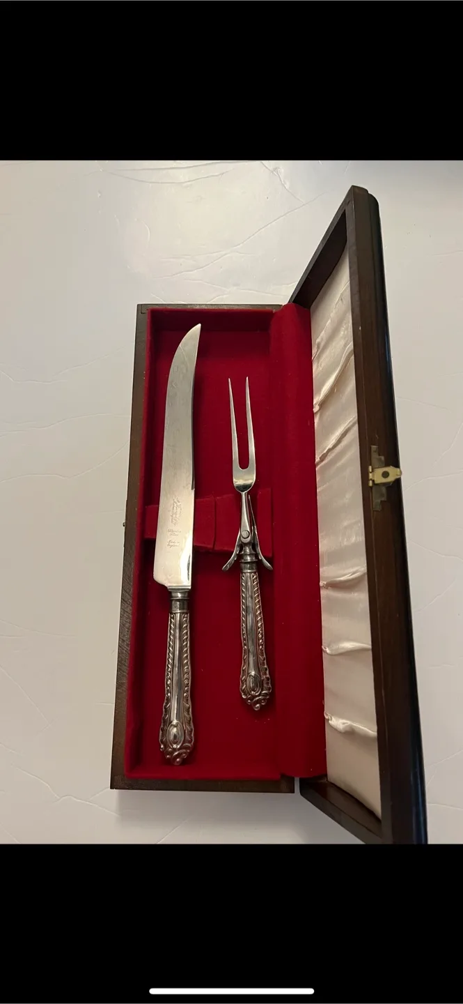Vintage Carving Set thumbnail
