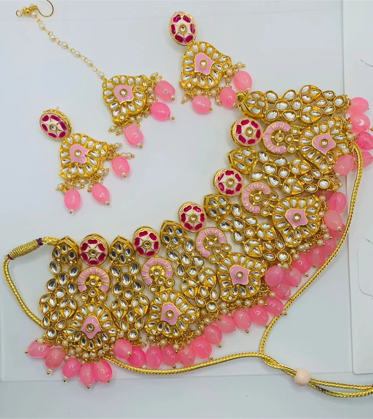 Stunning Necklace Set image indicator(4)