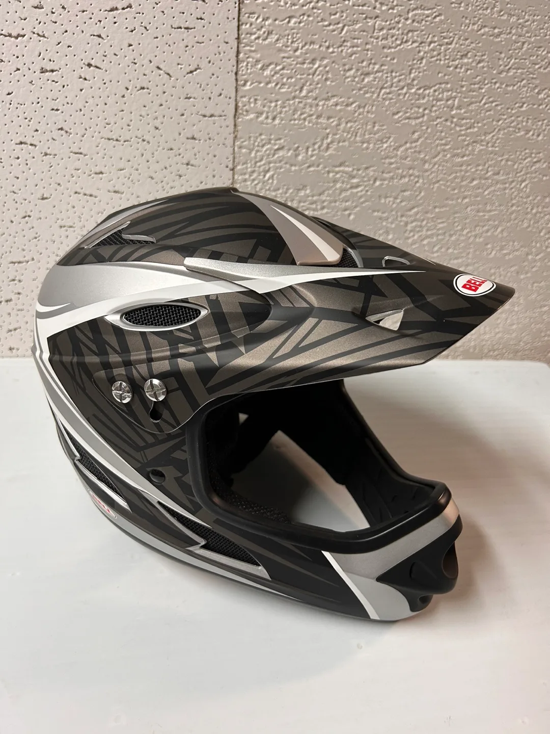 Bell Full-Face Helmet image indicator(3)