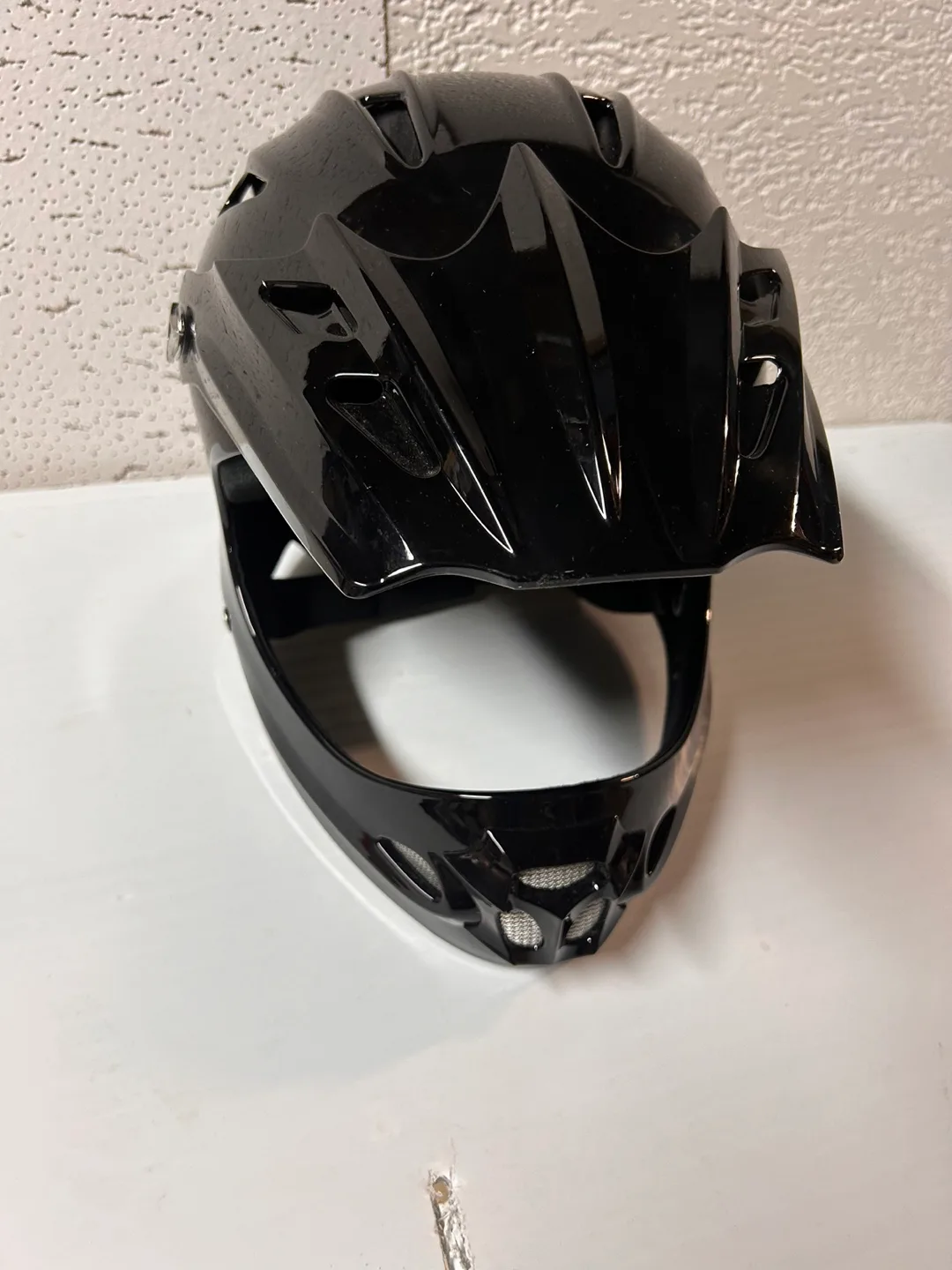 Black Helmet image indicator(2)