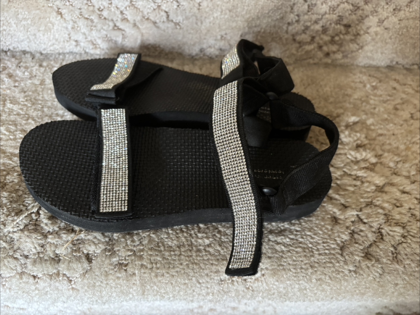 Black sandals with silver rhinestones - photo 2