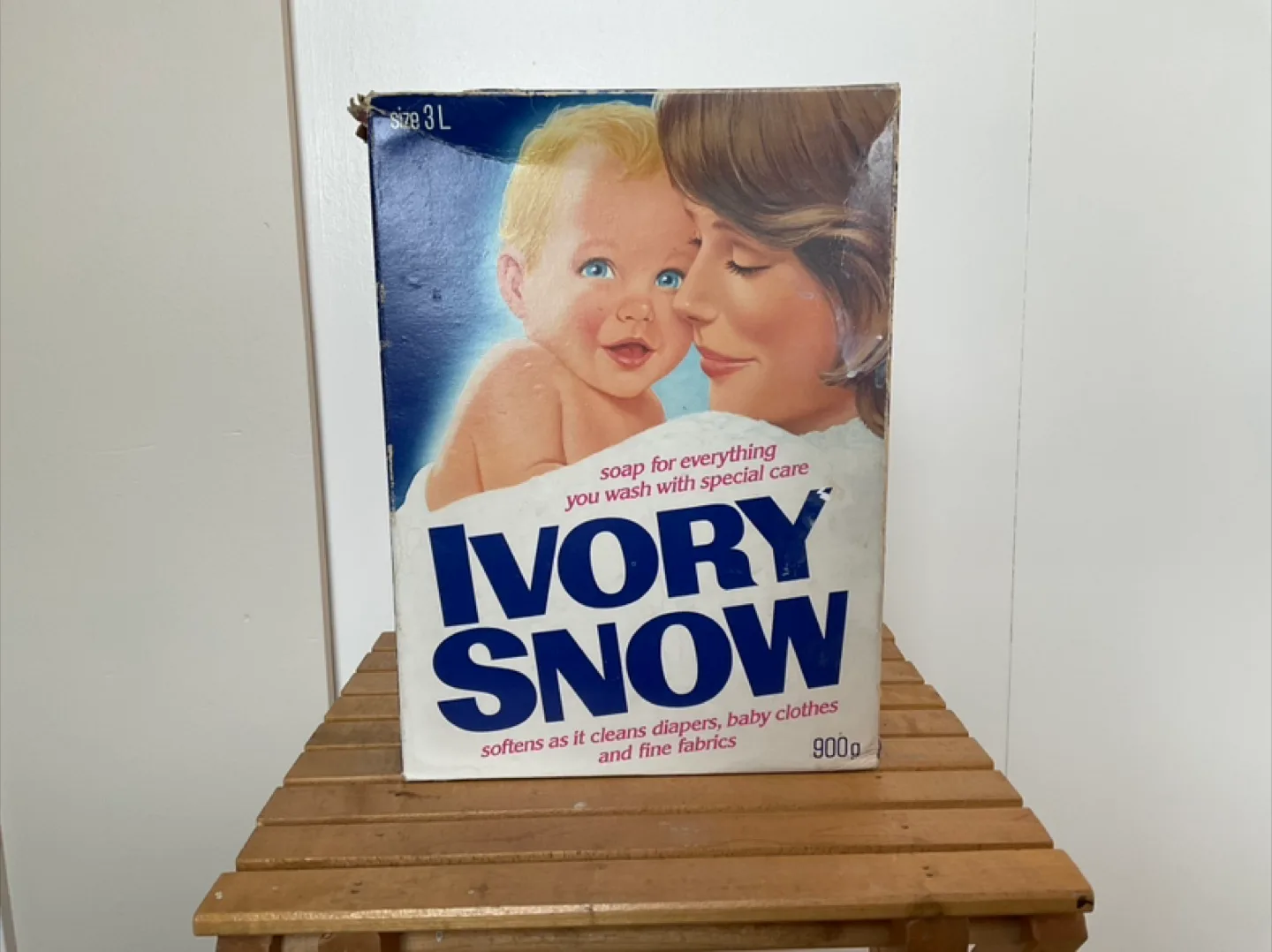 Vintage Ivory Snow Detergent Box thumbnail