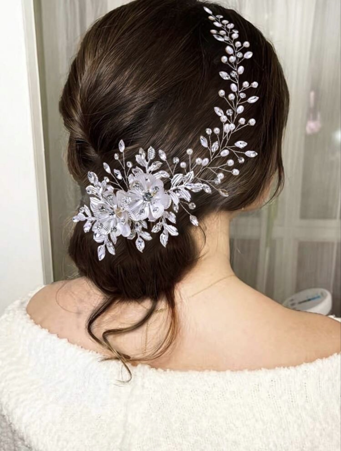 Elegant Bridal Hair Accessory