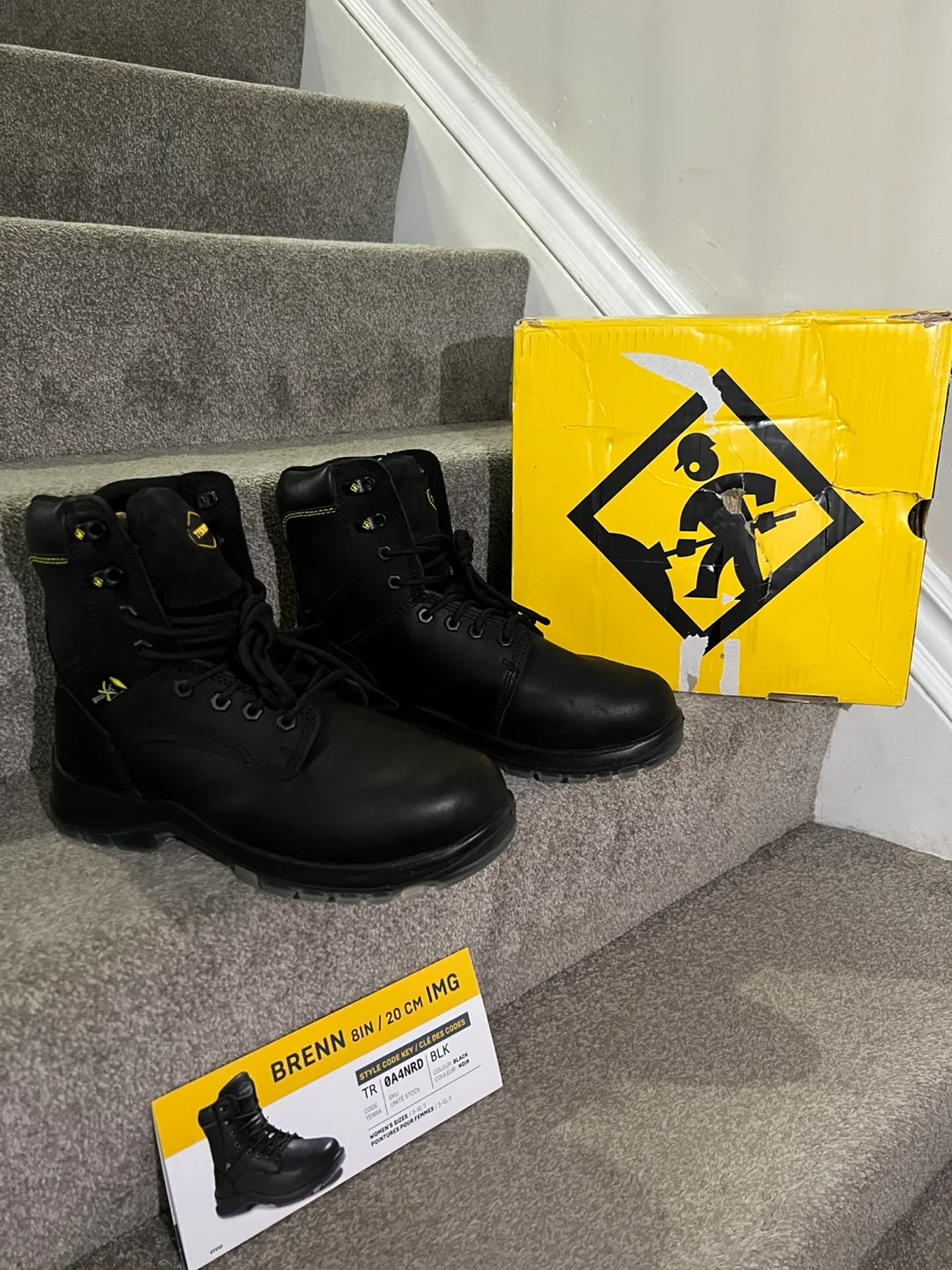 NEW Terra Women’s 9 CSA Grade Waterproof Work Boots image indicator(2)