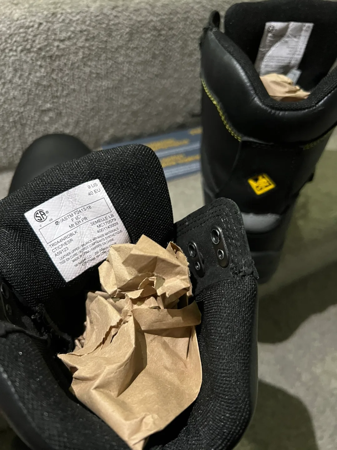 NEW Terra Women’s 9 CSA Grade Waterproof Work Boots image indicator(5)