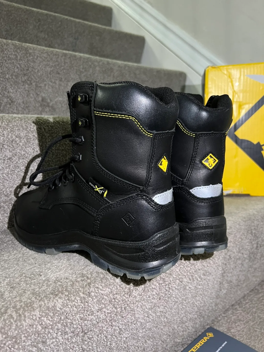 NEW Terra Women’s 9 CSA Grade Waterproof Work Boots image indicator(4)