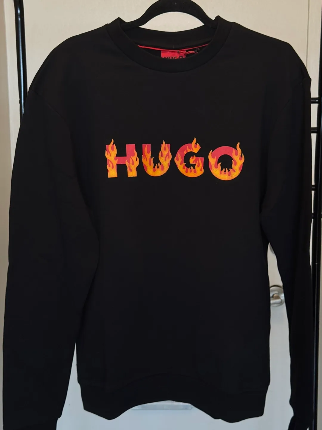 HUGO Black Sweatshirt thumbnail