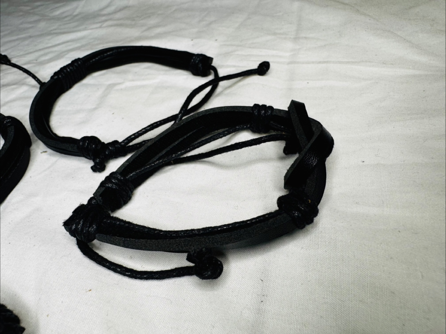 Leather bracelets - photo 4