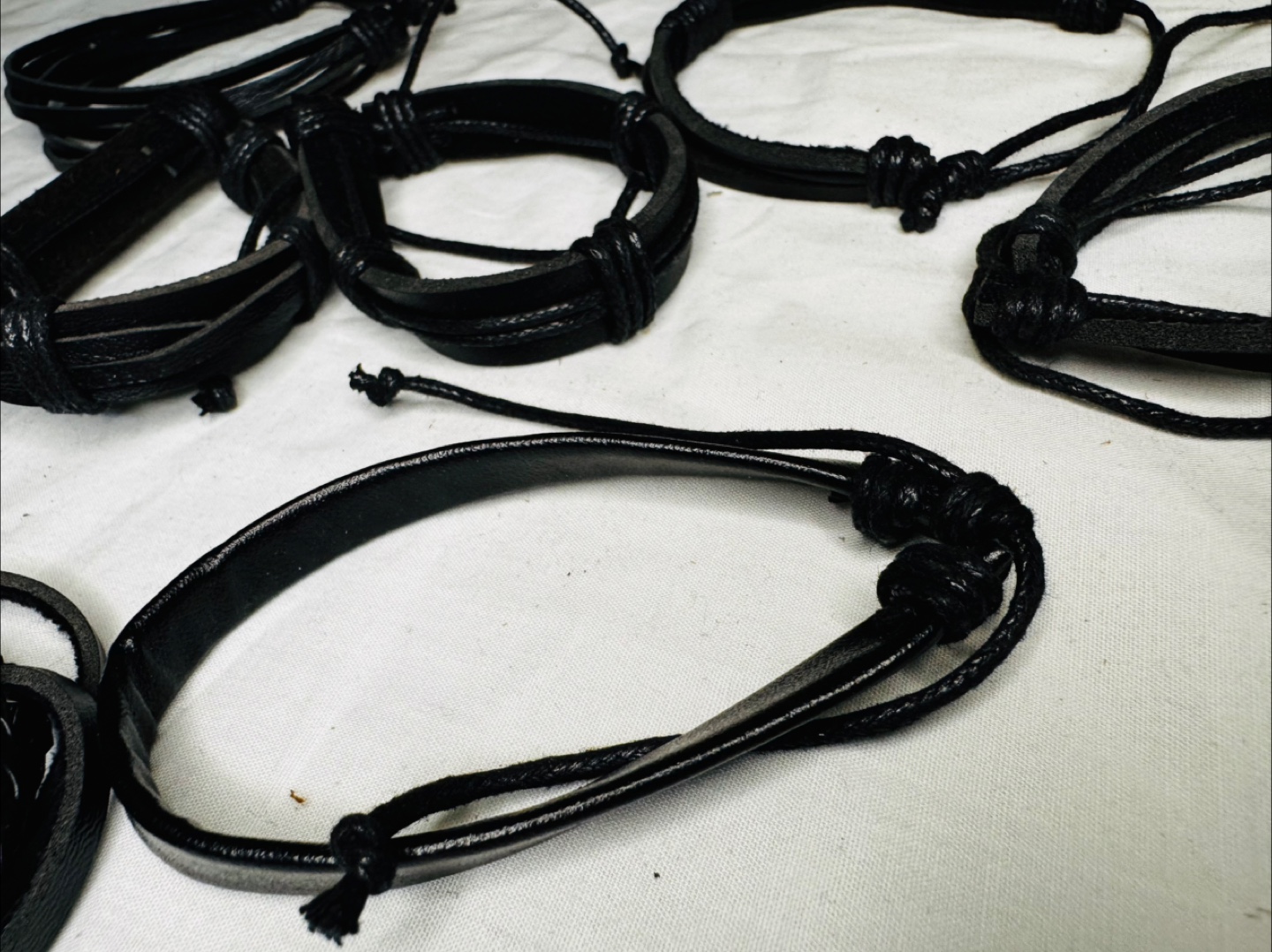 Leather bracelets - photo 5