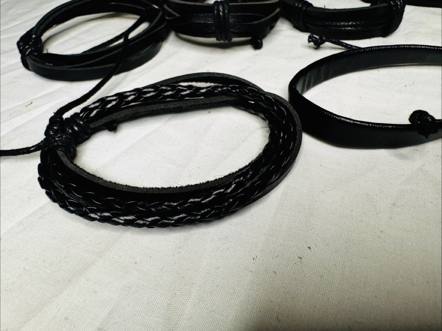 Leather bracelets - photo 3