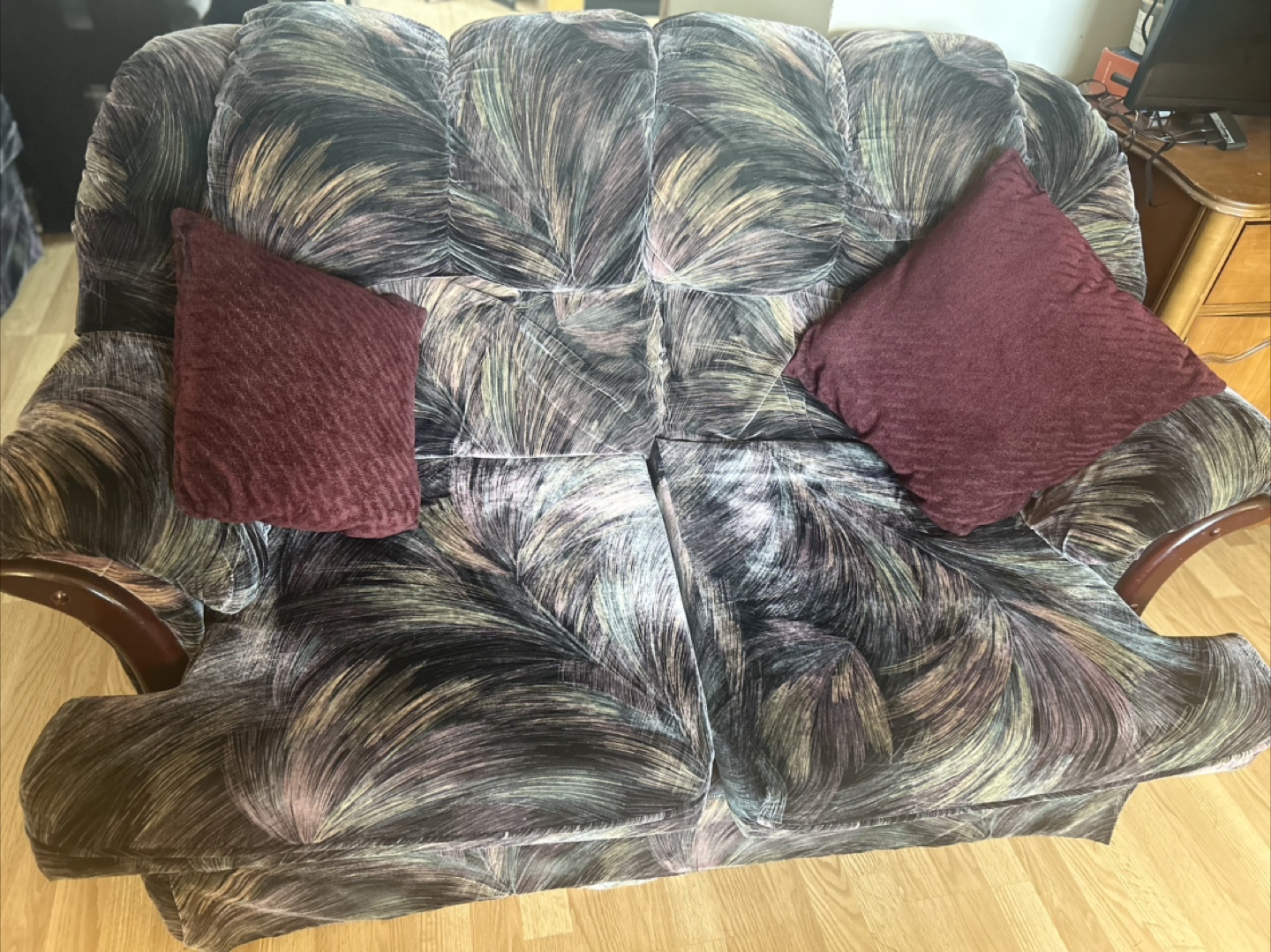 Couch for sale - photo 2