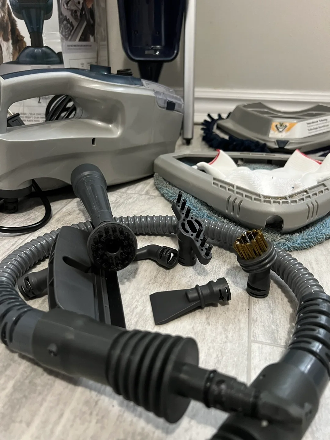 Hoover Steamscrub 2-in-1 Pet Steam Cleaner and Mop image indicator(3)