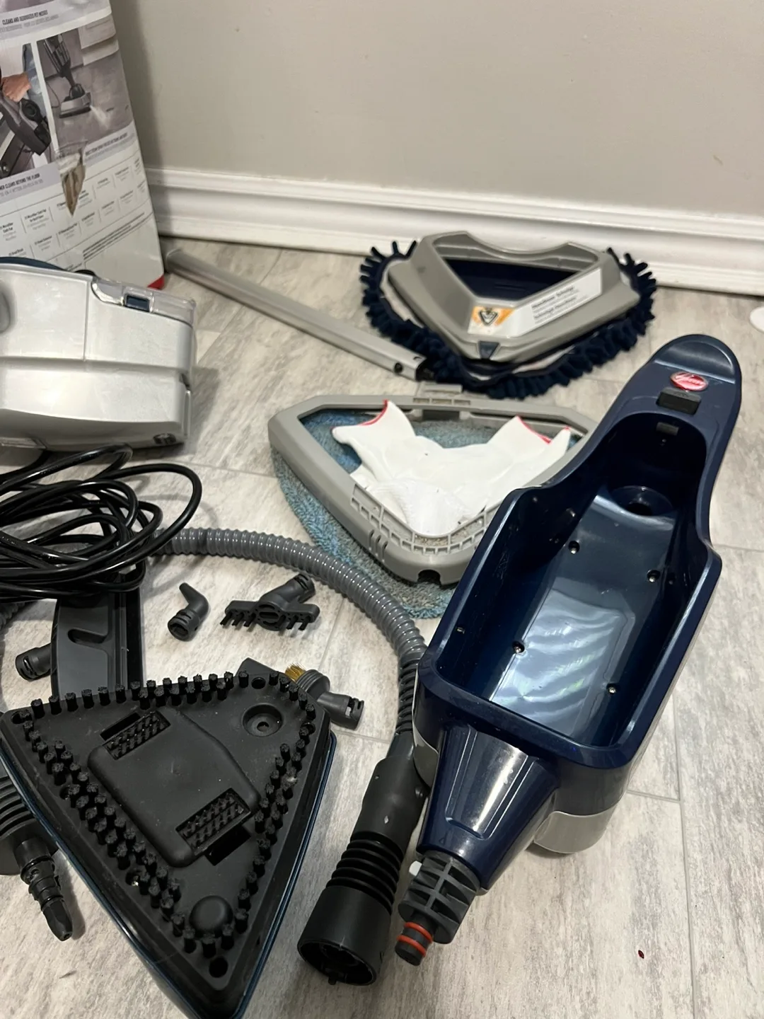 Hoover Steamscrub 2-in-1 Pet Steam Cleaner and Mop image indicator(7)