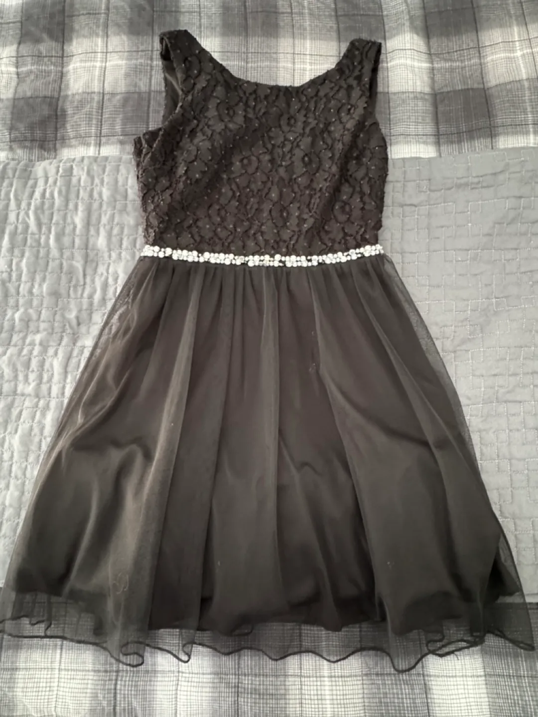 Assorted small women’s clothing size 3 image indicator(6)