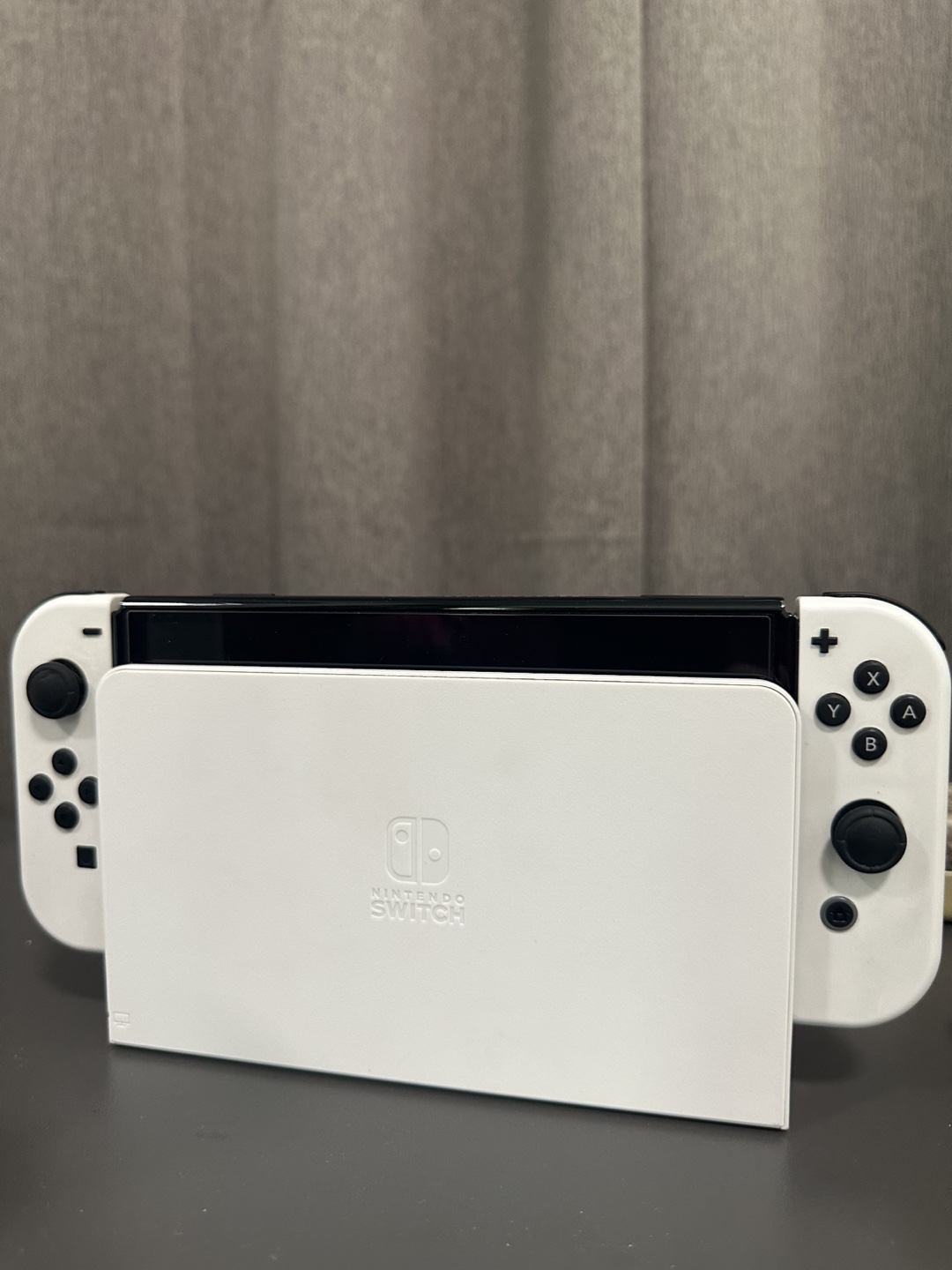 Nintendo Switch OLED w/ Mario Kart - photo 2