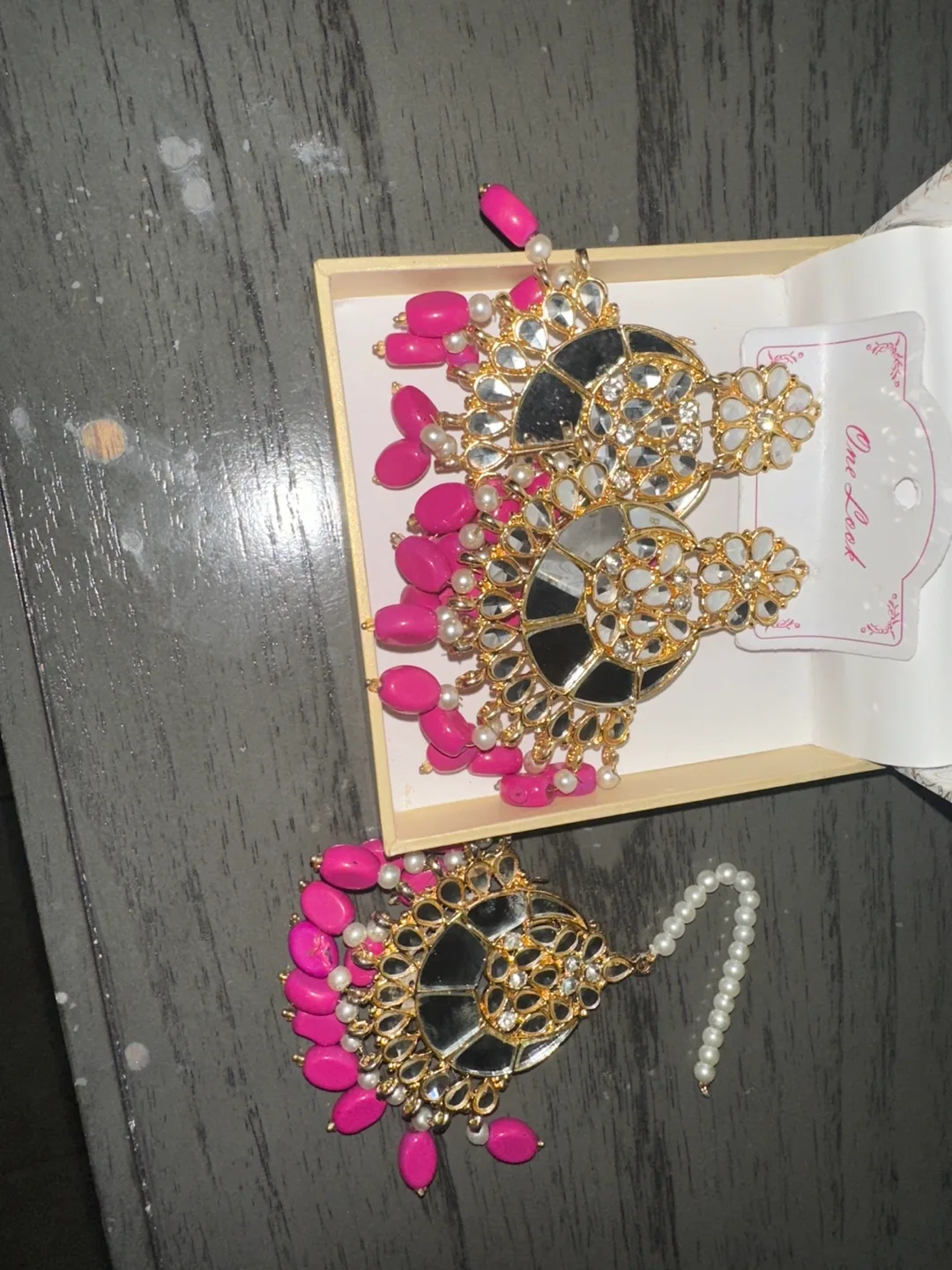 Pink and Gold Earrings🥕 thumbnail