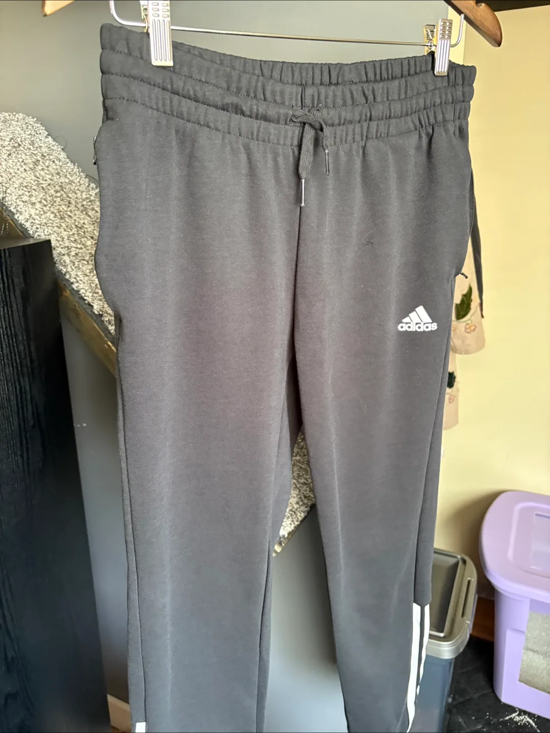 Woman’s Adidas Black Sweatpants thumbnail