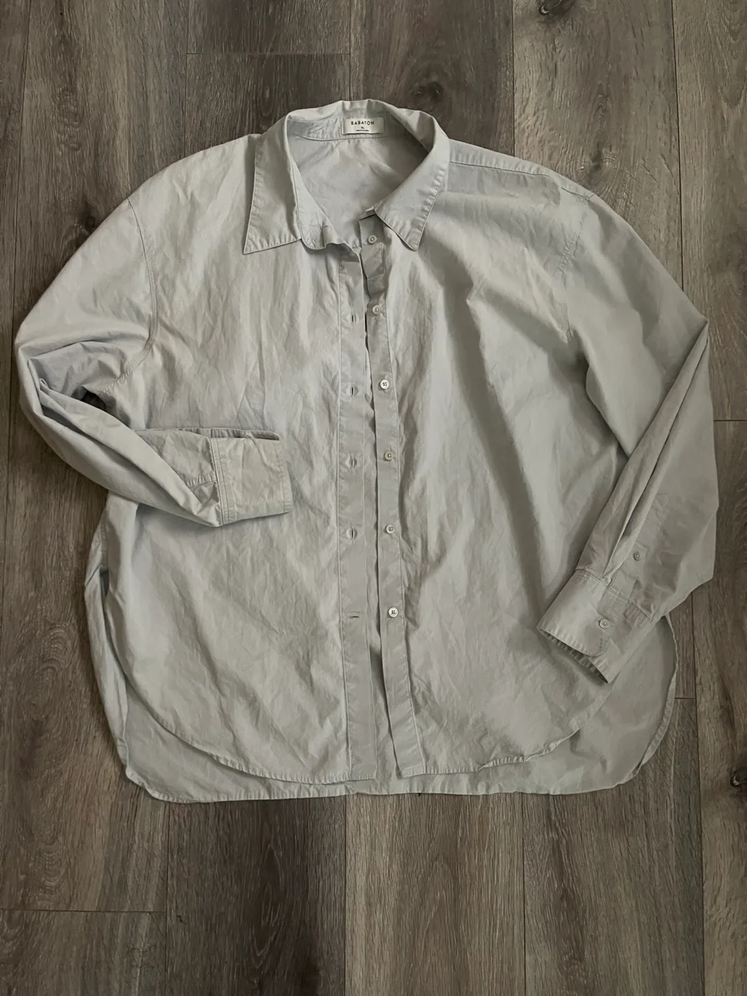 Aritzia top thumbnail