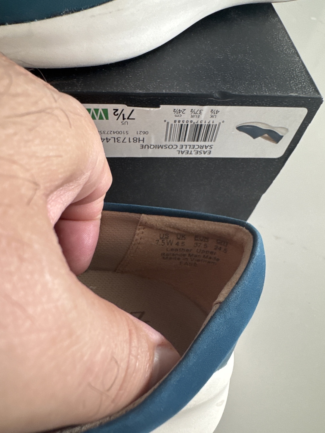 Naturalizer Blue Slip-On Shoes - Size 7.5 - photo 3