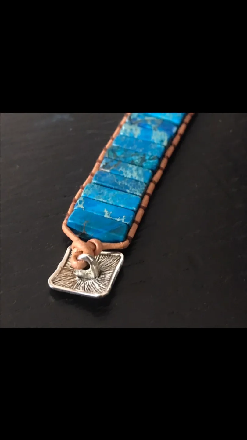 Gorgeous Turquoise & Leather Bracelet w Silver Clasp - Jewelry image indicator(6)