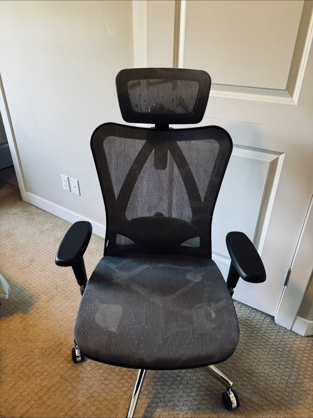 Ergonomic Office Chair – Black – BRAND NEW / NEVER USED