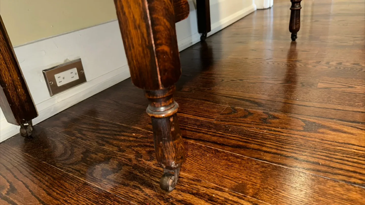 Vintage dresser and bed frame set image indicator(3)