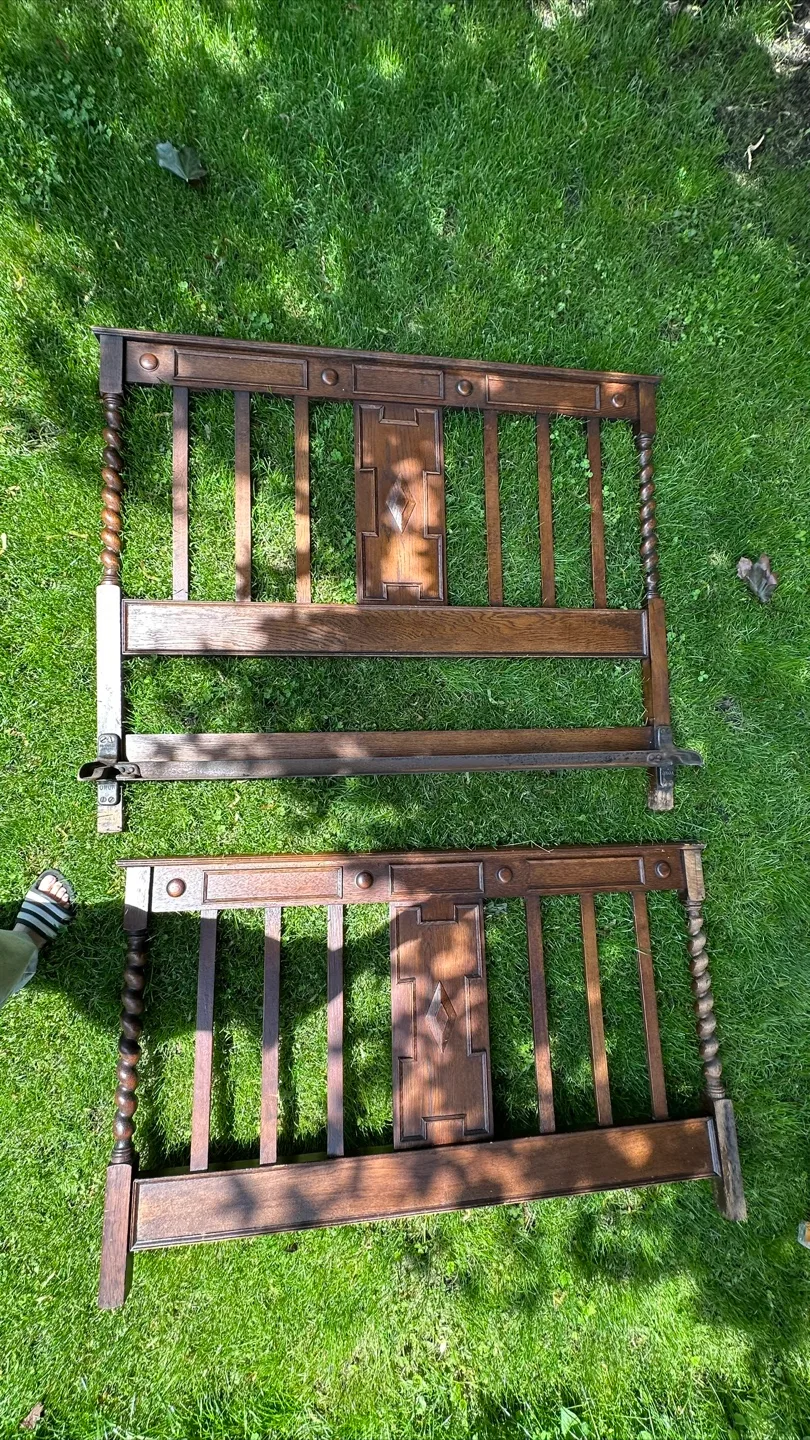 Vintage dresser and bed frame set image indicator(6)