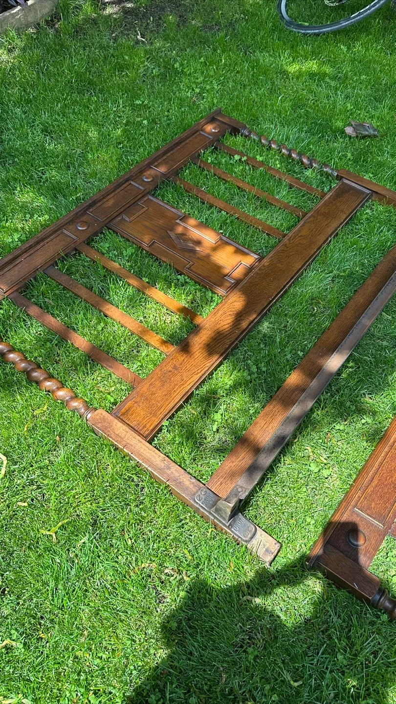 Vintage dresser and bed frame set image indicator(7)