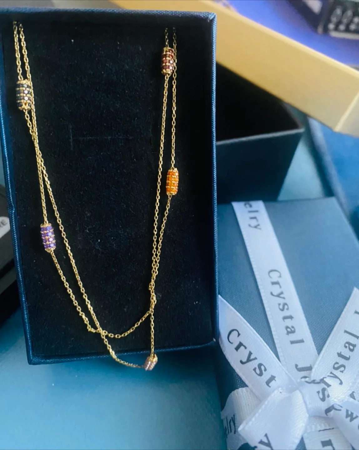 18k Necklace with brilliant stones thumbnail