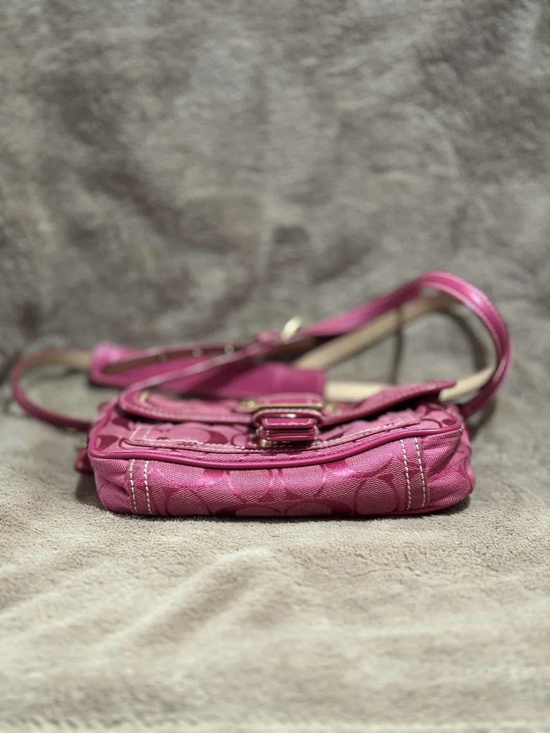 Coach Pink Small Crossbody i image indicator(4)